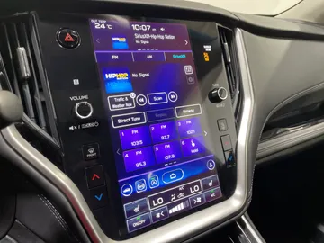 2020 Subaru Outback - image 30