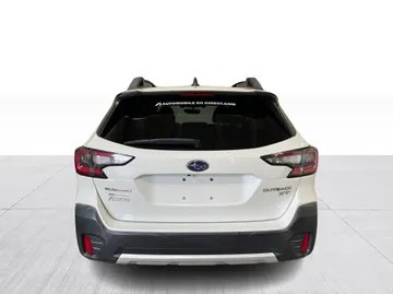 2020 Subaru Outback - image 13