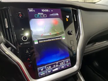 2020 Subaru Outback - image 22