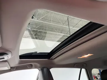 2020 Subaru Outback - image 6