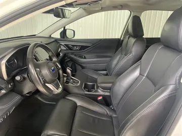 2024 Subaru Outback - image 3