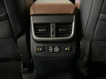2024 Subaru Outback - image 34