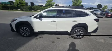 2024 Subaru Outback - image 4