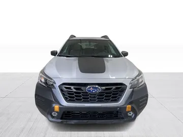 2022 Subaru Outback - image 9