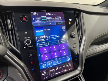 2022 Subaru Outback - image 29