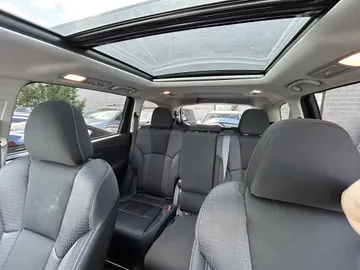 2023 Subaru Ascent - image 9