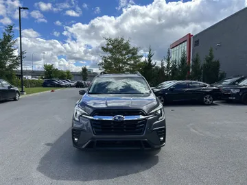 2023 Subaru Ascent - image 2