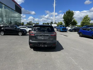 2023 Subaru Ascent - image 6