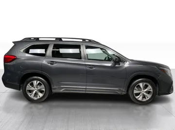 2023 Subaru Ascent - image 2