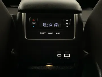 2023 Subaru Ascent - image 23
