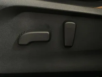 2023 Subaru Ascent - image 25