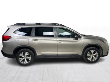 2019 Subaru Ascent - image 2