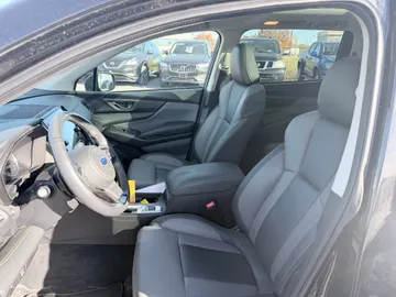 2023 Subaru Ascent - image 8