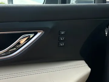 2021 Subaru Ascent - image 22