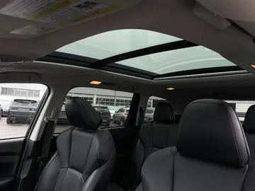 2019 Subaru Ascent - image 6