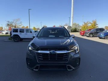 2023 Subaru Ascent - image 2