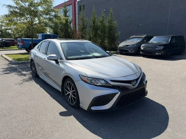 2023 Toyota Camry Hybrid - image principale