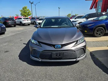 2023 Toyota Camry - image 2