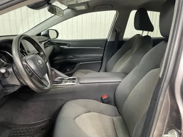 2023 Toyota Camry - image 3
