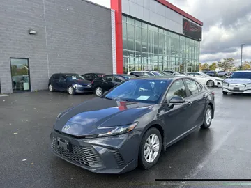 2025 Toyota Camry - image 3