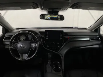 2023 Toyota Camry - image 4