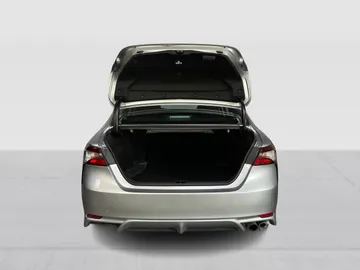 2023 Toyota Camry - image 13