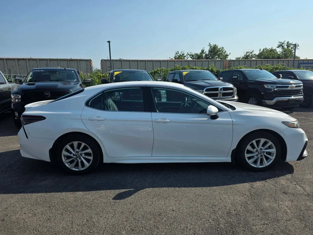 2023 Toyota Camry — photo 4
