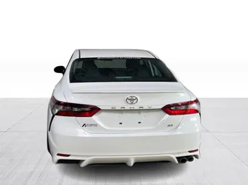 2023 Toyota Camry - image 7