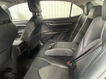 2023 Toyota Camry - image 11