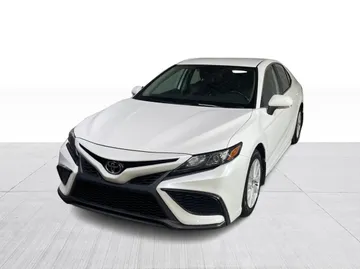 2023 Toyota Camry - image 3
