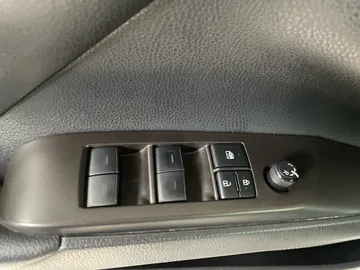 2023 Toyota Camry - image 21
