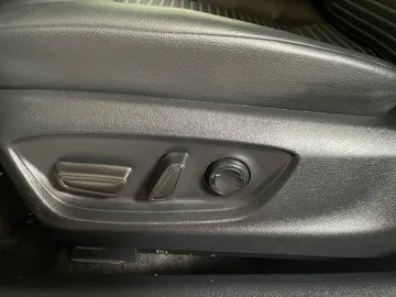 2023 Toyota Camry - image 17