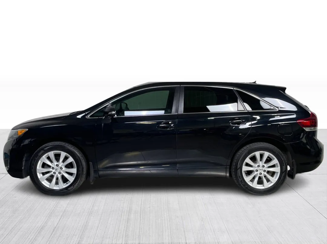 2016 Toyota Venza — photo 8