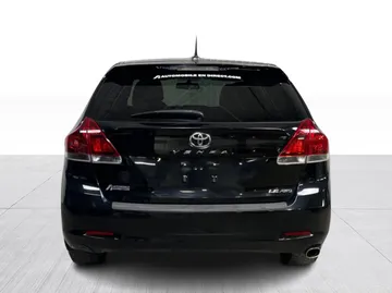 2016 Toyota Venza - image 11
