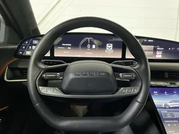 2023 Lucid Air - image 16