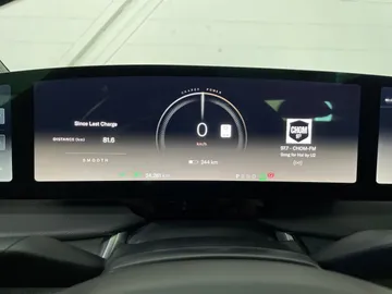 2023 Lucid Air - image 15
