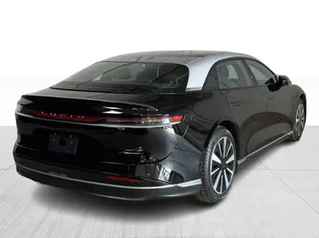 2023 Lucid Air - image 13