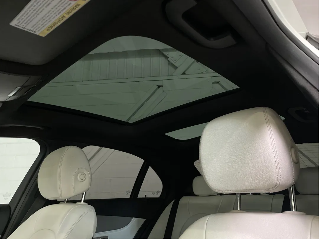 2015 Mercedes-Benz C-Class — photo 5