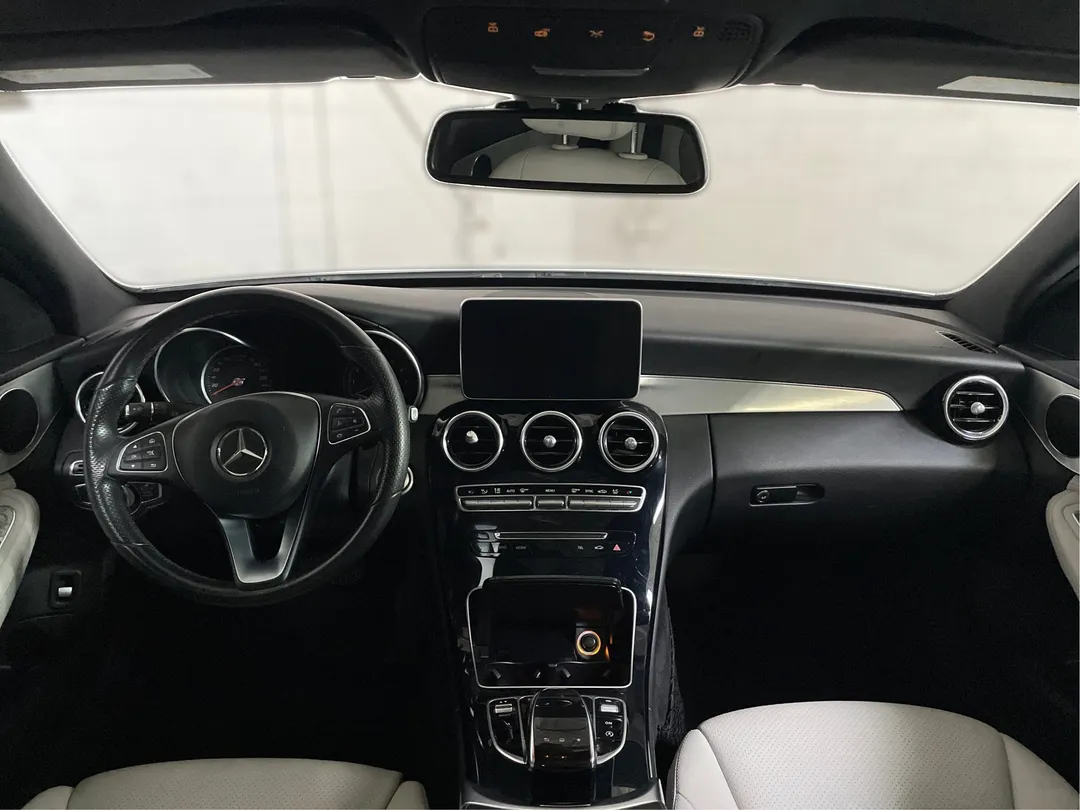 2015 Mercedes-Benz C-Class — photo 4