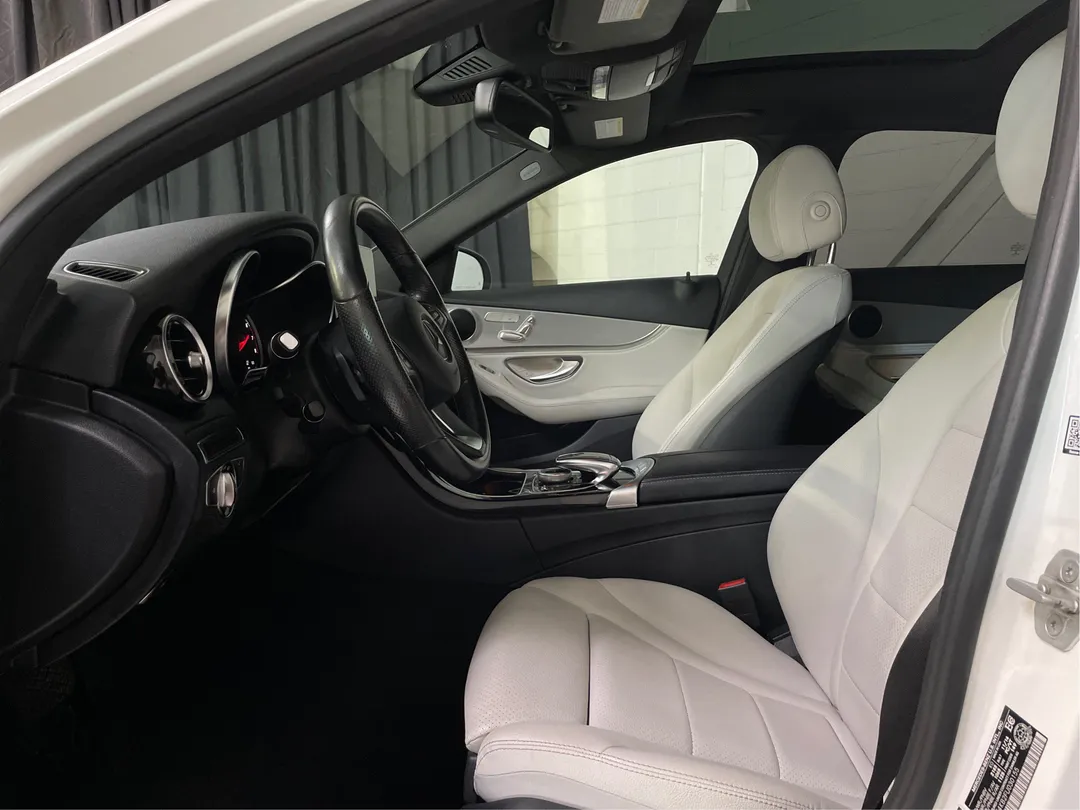 2015 Mercedes-Benz C-Class — photo 3