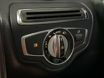 2015 Mercedes-Benz C-Class - image 19