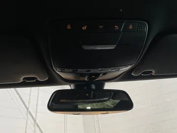 2015 Mercedes-Benz C-Class - image 16