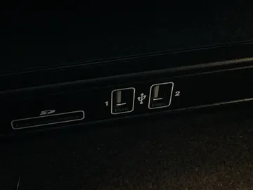 2015 Mercedes-Benz C-Class - image 29