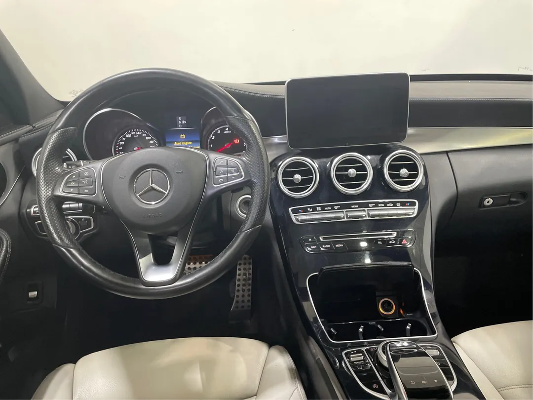 2017 Mercedes-Benz C-Class — photo 4