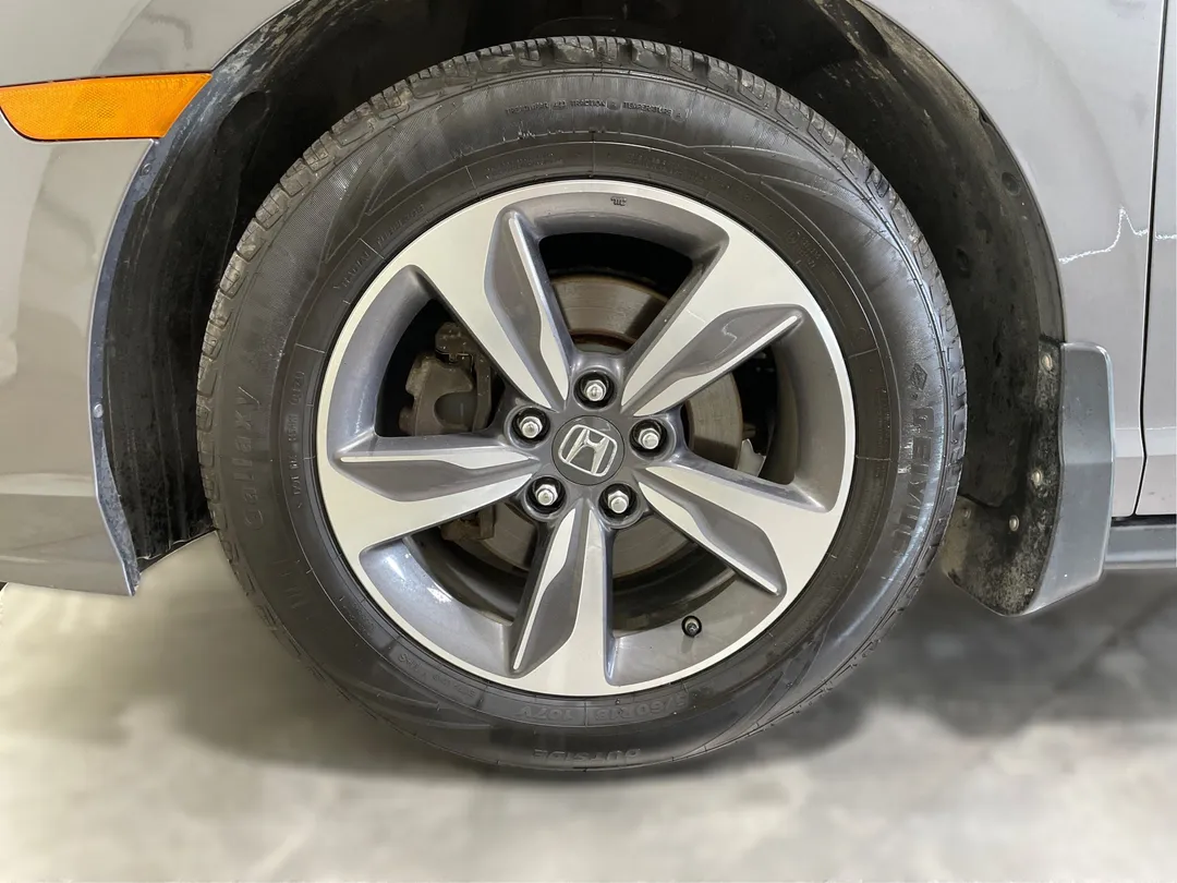 2018 Honda Odyssey — photo 6