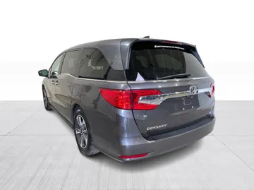 2018 Honda Odyssey - image 12