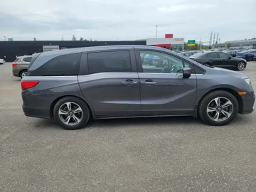 2019 Honda Odyssey - image 6