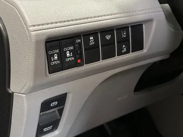 2019 Honda Odyssey - image 30