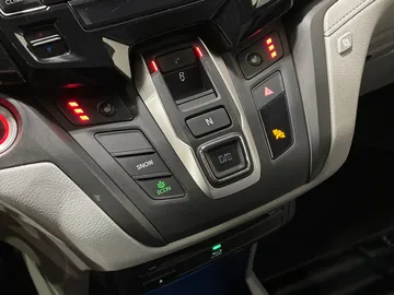 2019 Honda Odyssey - image 29