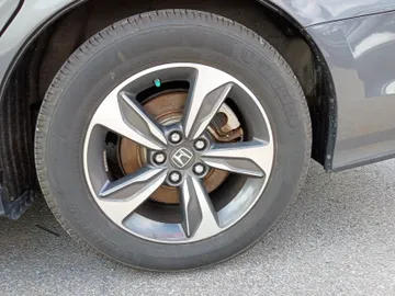 2019 Honda Odyssey - image 7